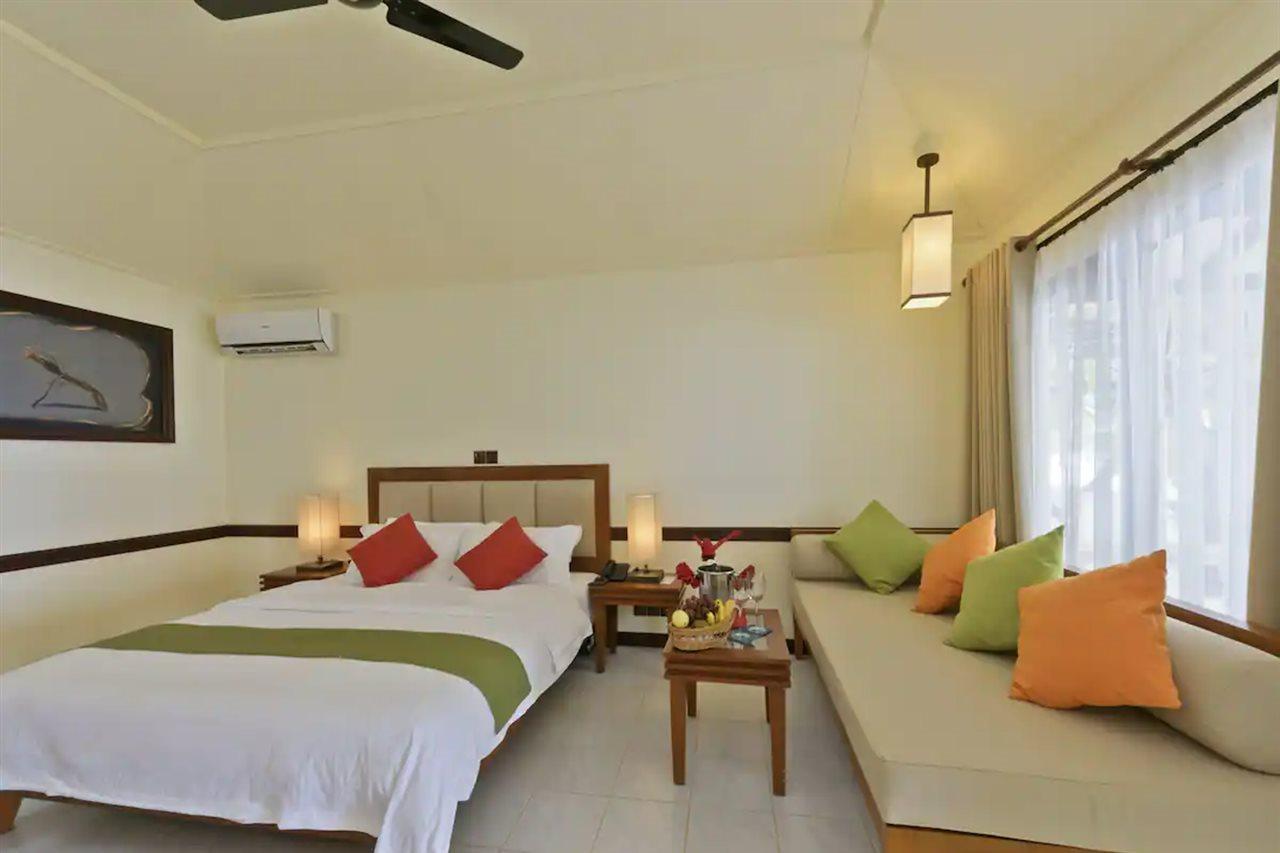 The Haven At Paradise Island Himmafushi Exterior foto